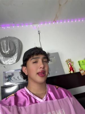 A post by @_ramonvega on TikTok caption: Que había detrás de mi? 🥴#parati #tendencia 
