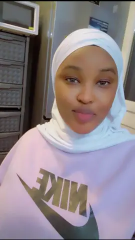 A post by @myriamsidibe004 on TikTok caption: #magiefondvert 