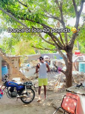 A post by @stewwiedon on TikTok caption: Gain weigh lol 😂 #😅😂 #viral #fyp #tikkktokkk #stewwiedon 