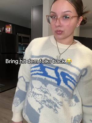 A post by @liddlenique on TikTok caption: Im over thrustin my 🐱😂😂😂