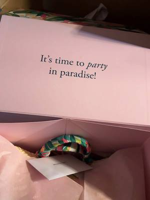 A post by @prettyjewelzbp on TikTok caption: #DR #letsgo #vacationmode #comingsoon #staytuned💖✨ 