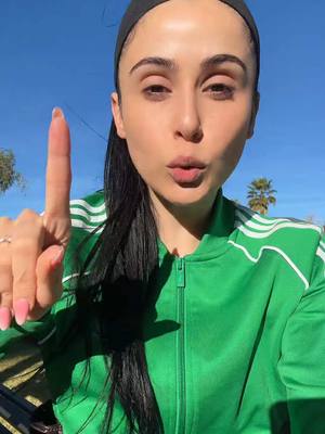 A post by @lupitavillalobosb on TikTok caption: Chismesito mañanero en el gym #chisme #lupitavillalobos #pickme 