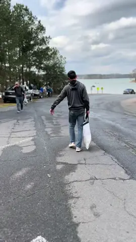 A post by @austinjfishing on TikTok caption: Dropped a bag on em today#foryouu #foryourpage #foryou #fyp #foryoupageofficiall #foryoupage 
