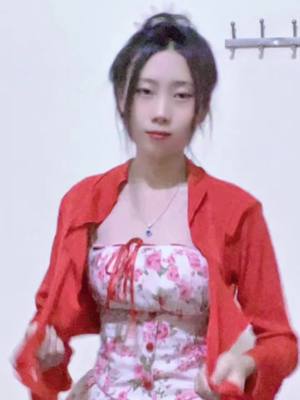 A post by @iltee8 on TikTok caption: Đoạn cuối #😅😅😅 #maynho 