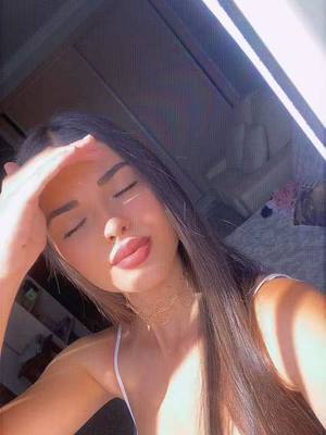 A post by @lourdessdiiaz_ on TikTok caption: Verano vuelve🥺#parati #fyp #foryour 