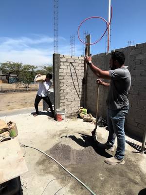 A post by @elpugaa on TikTok caption: Mi primer trabajo