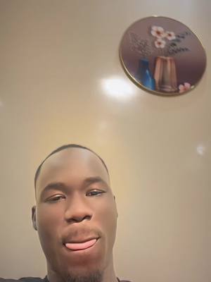 A post by @khadimbambaofficiel1 on TikTok caption: Alhamdoulilah 1an de plus ✊#viral #tiktok #tiktoksenegal🇸🇳 #comedyvideo #ficha_tikt 