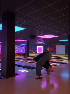 A post by @duncantromp on TikTok caption: Je bent goed in bowlen of in … DE BREAKER DRINKYOGHURTS @Melkunie Breaker #advertentie #breakerlekkeruit