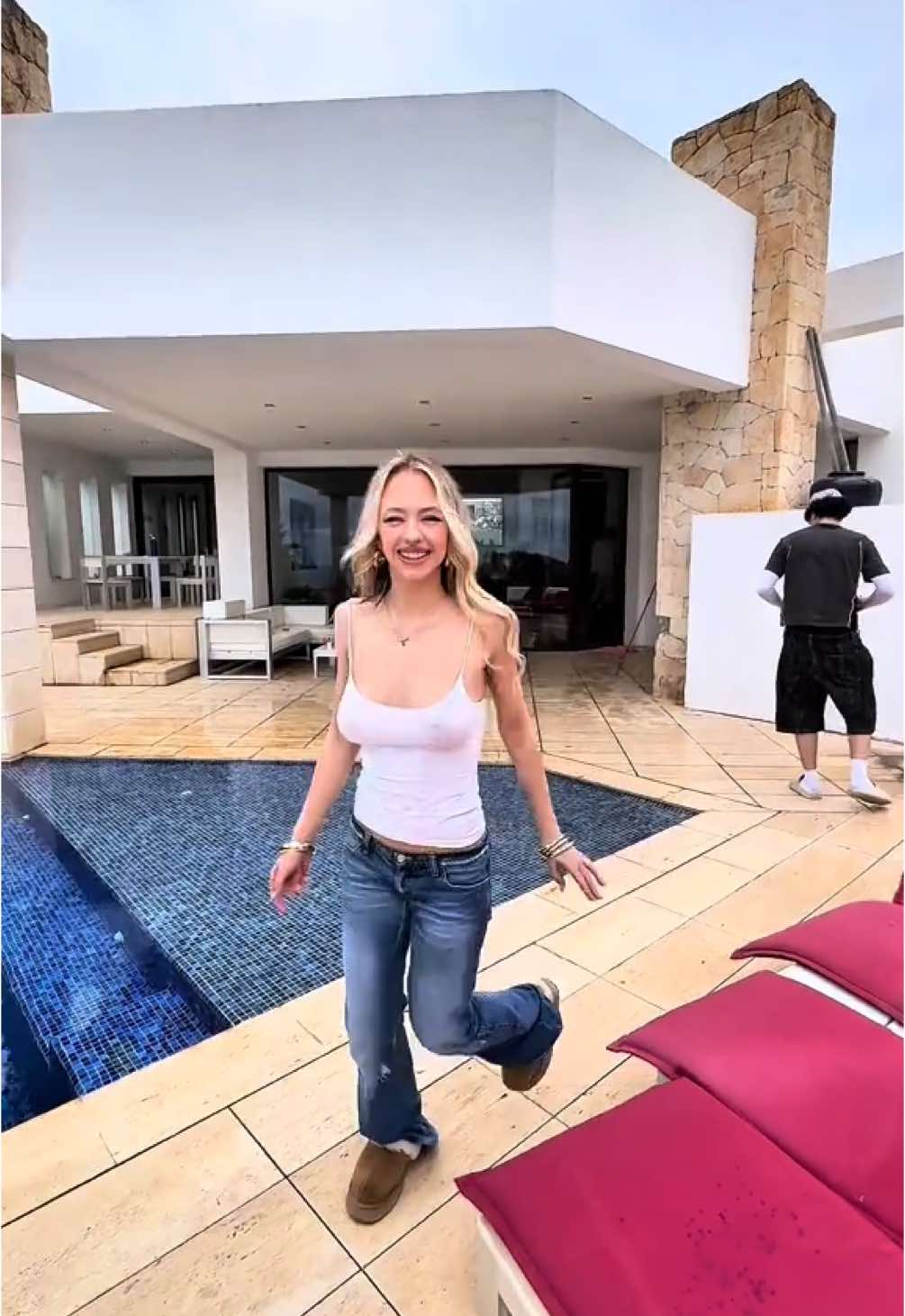 A post by @sightank on TikTok caption: Arrivatiii @noe 