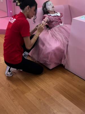 A post by @melanypaez1 on TikTok caption: Siempre trato de princesa 💖👸🏼#paratiiiiiiiiiiiiiiiiiiiiiiiiiiiiiii 