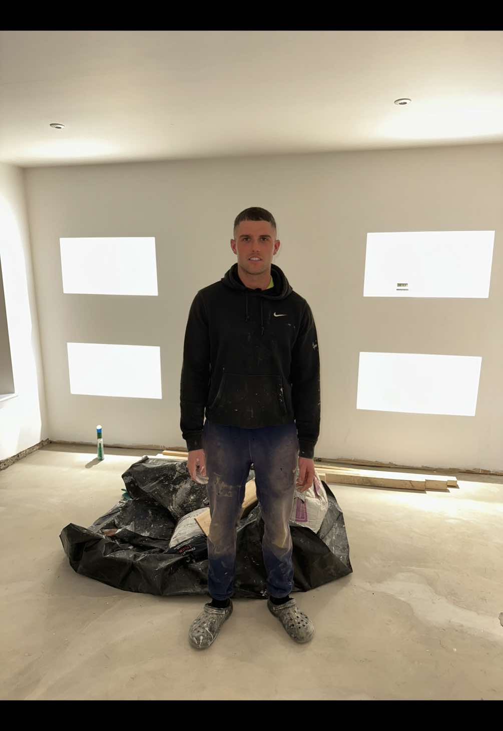 A post by @trenchkidbricklaying on TikTok caption: #apprenticelife #bricktok 