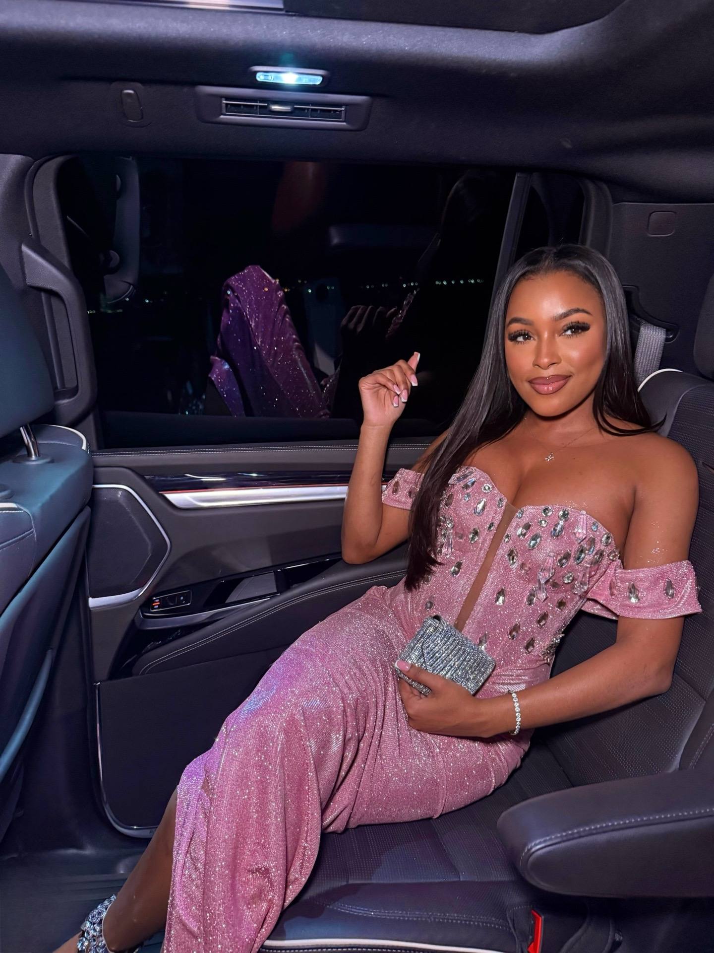 A post by @miylifestyle on TikTok caption: My birthday was everything!💕 #birthdaygirl #birthdayphotoshoot #pisces 