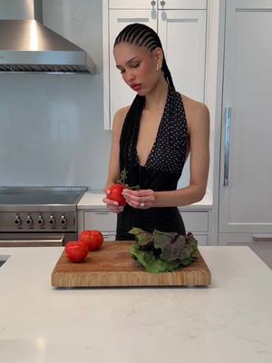 A post by @naraazizasmith on TikTok caption: haven’t made this since I moved out🥹 #EasyRecipe #homecooking #fypシ #momtok #southafricanfood 