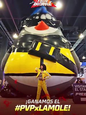 A post by @freefirelatino on TikTok caption: 💥 ¡NOS LLEVAMOS EL MVP de #LaMole2025! 💥 Sobrevivientes, GRACIAS por ser parte del #PVPxLaMole. 💪 ✈️📦 ¡PRONTO aterrizaremos de nuevo! ¿Qué les gustó más o qué te gustaría que el Free llevara a convenciones? 🔥 #FuegoIndomable #FreeFire #Fyp #GamerEnTikTok @lamole_mx