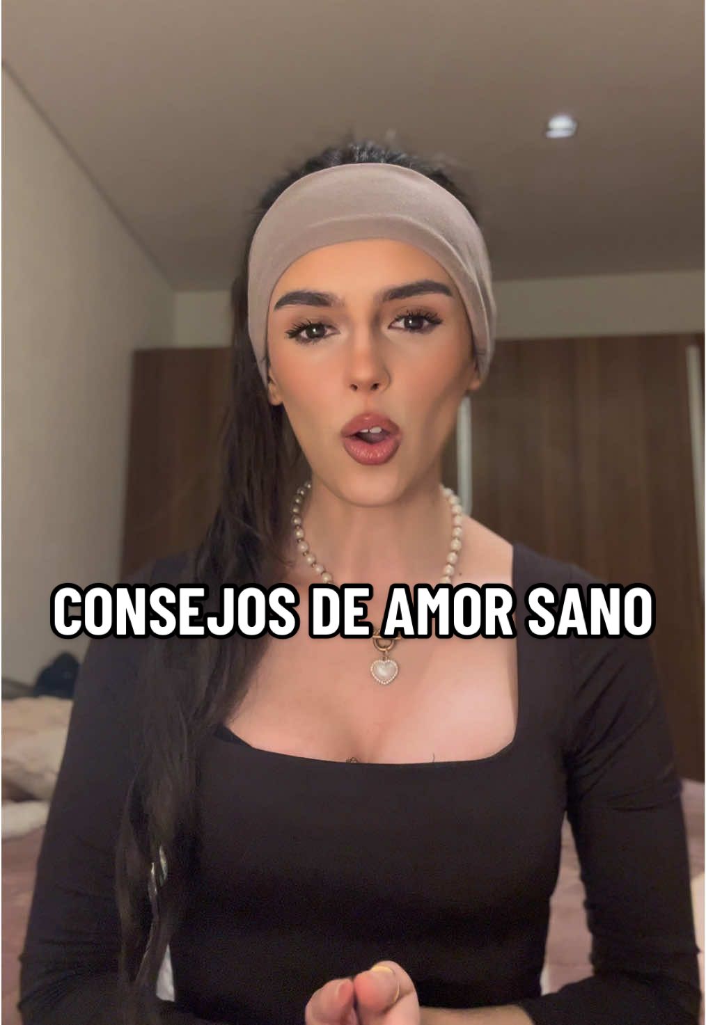 A post by @jessicaloorc on TikTok caption: Consejos que necesitas saber sobre el amor #jessicalorc #laverdadsinfiltro #relaciones #pareja #noviazgo #consejosparamujeres #consejosparahombres #estandares #limites #amorpropio #autoestima #celos #inseguridad #toxicidad #codependencia #apego #reflexiondeamor 