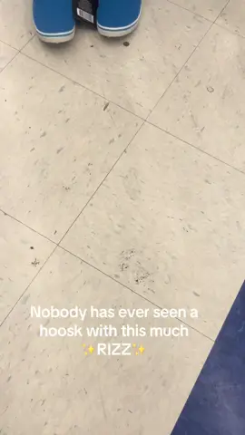 A post by @the_service_fish on TikTok caption: #siberianhusky #doggyrizz #hideyourwife 