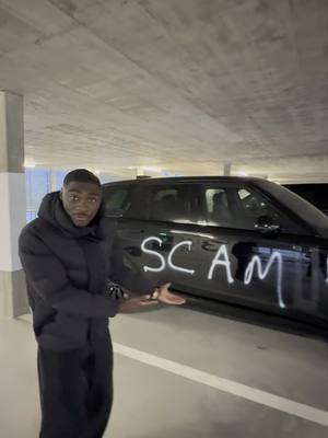 A post by @moses_carss on TikTok caption: Notre daily vandalisé 😡 #rangrovervogue #crash @Nath 