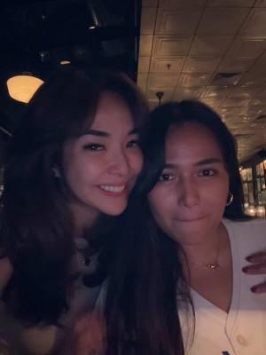 A post by @gisel_laaa on TikTok caption: Ee eee aaaaaaaa #adagajahdibalikbatu #fyp 