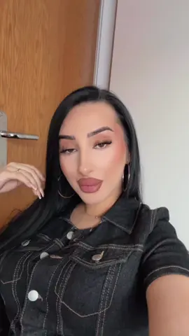 A post by @__rebecaa.02__ on TikTok caption: 💙
