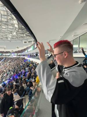 A post by @kobyakov_vlad on TikTok caption: КХЛ - ПРОСТО ПУШКА! 🔥