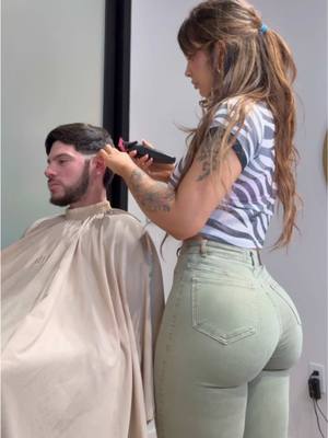 A post by @evanamariaaa on TikTok caption: taper of the day! 