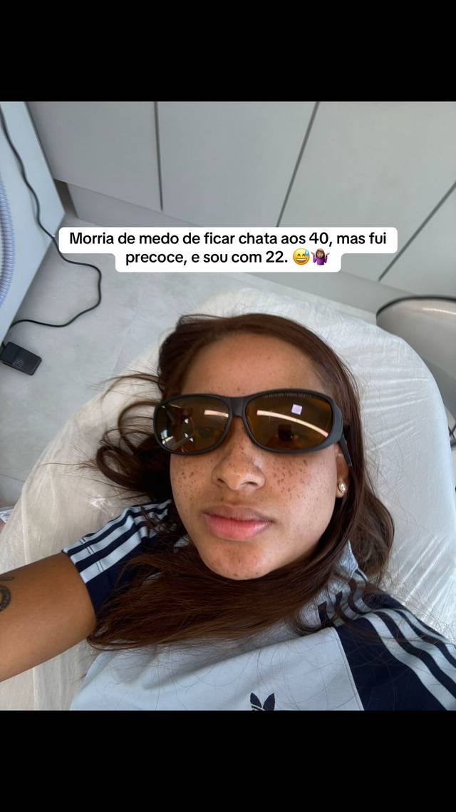 A post by @lomaoficiall on TikTok caption: A idade chega pra todos. 🤣