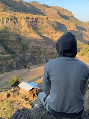 A post by @melektegnaw_ on TikTok caption: አይታችሁ ሼር ማድረጋችሁም እርዳታ ነው 