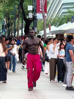 A post by @a_k_da_don on TikTok caption: walking in philippines reaction🔥#fyp #confidence #xyzcba #melanin #blackmen #philippines🇵🇭tiktok #philippines #model 