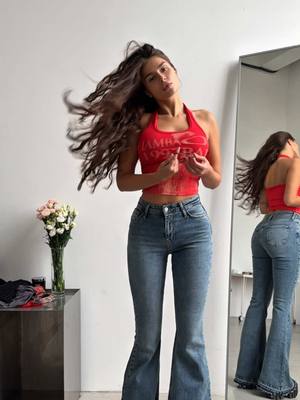 A post by @valeriyabearwolf on TikTok caption: Так-то лучше  Кто уже снял ролик под звук?)💅🏼