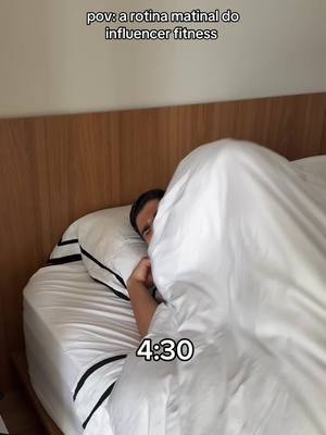 A post by @laactea on TikTok caption: faz pouca coisa no dia 