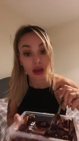 A post by @victoria_v.g.i on TikTok caption: #amintire 