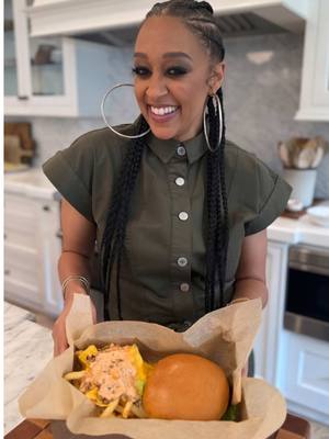 A post by @tiamowry on TikTok caption: Why go out when we have burgers at home?  . . . . Ingredients: • For the Patties: • 1 lb ground beef (80/20 blend) • Salt & pepper • 4 slices American cheese • 4 hamburger buns (Potato or Brioche) • For the Spread: • 1/2 cup mayonnaise • 3 tbsp ketchup • 1 tbsp sweet pickle relish • 1 tsp white vinegar • 1/2 tsp sugar • Other Toppings: • 1 large tomato, sliced • 1/2 cup lettuce, shredded • 1/2 large onion, sliced (for grilled onions) • 1 tbsp butter (for onions)