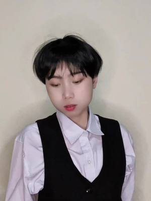A post by @iltee8 on TikTok caption: Pom koj Tuss txiv#🤣🤣🤣🤣 #maynho #xuhuong 