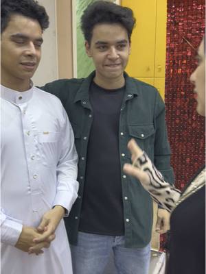A post by @dina_samy22 on TikTok caption: حد يعرف يفرقهم عن بعض 😅 @EL Twins التوينز #العائله_الفرفوشه 