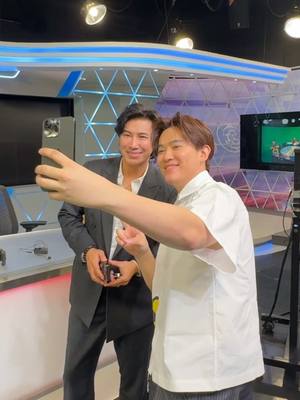 A post by @iamsungstarwin on TikTok caption: เบื้องหลังไปออกรายการโหนกระแส