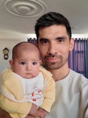A post by @entopco on TikTok caption: ، هوش مصنوعی فرصتی است که همین امروز در اختیار داریم. با ۳۰ سوال ساده می‌توانی سطح یک دانش‌آموز بازمانده از تحصیل را تشخیص دهی و بشوی بهترین معلم دنیا برایش—صبور، دلسوز و متناسب با شرایطش. اگر مدرسه‌ها بسته شوند، یادگیری نمی‌میرد، اگر نوروز را ممنوع کنند، بهار باز هم خواهد آمد!