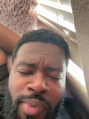 A post by @storieswithjonmosslol on TikTok caption: #stitch with @obiojones 