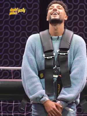 A post by @mbciraqtv on TikTok caption: لو اتصابت مش هارحمك.. وسام أبو علي يفشل في مركز حراسة المرمى.. ويهدد رامز جلال  #رامز_إيلون_مصر #MBC_العراق #رمضان_يجمعنا #برامج_رمضان #WhatToWatch