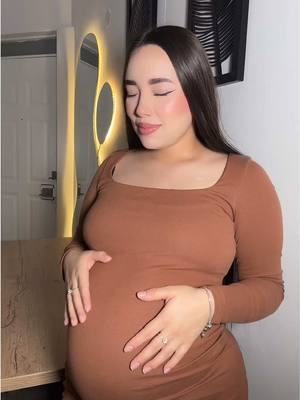 A post by @nicolebernaal on TikTok caption: Voy a extrañar mi pancita🤰🏻🥹❤️  #parati 