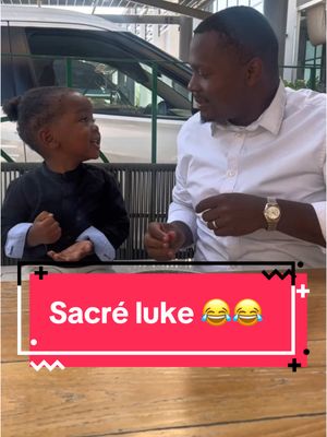 A post by @matifamily_luke on TikTok caption: 😂 Luke ne respecte rien @Mati Family #babyluke #babymatifa #saoudiarabia🇸🇦 #matifamily #backseat @Louise Goffin 