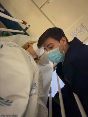 A post by @ladivaza on TikTok caption: Confío en que Dios y lo médicos harán lo posible 🥲
