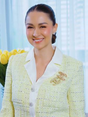 A post by @marianrivera on TikTok caption: Ang pagbabago, kailangan nating daanan para maging mas mabuti tayo para sa ating sarili at para sa lahat ng nasa paligid natin. Pakinggan niyo ang kwentong pagbabago ko kasama ang bago kong partner — Palawan Group of Companies! @Palawan Group 
