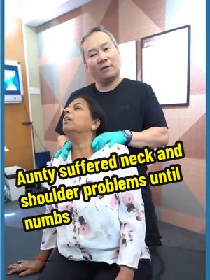 A post by @masterchrisleong on TikTok caption: Aunty suffered neck and shoulder problems until numbs #masterchrisleong #chrisleong #tittar #clm #clmethod #midvalley #Premium #suite #pavilion #sripetaling #ampang #梁润江 #跌打 #师父 #鐵打 #师傅 #jakarta 
