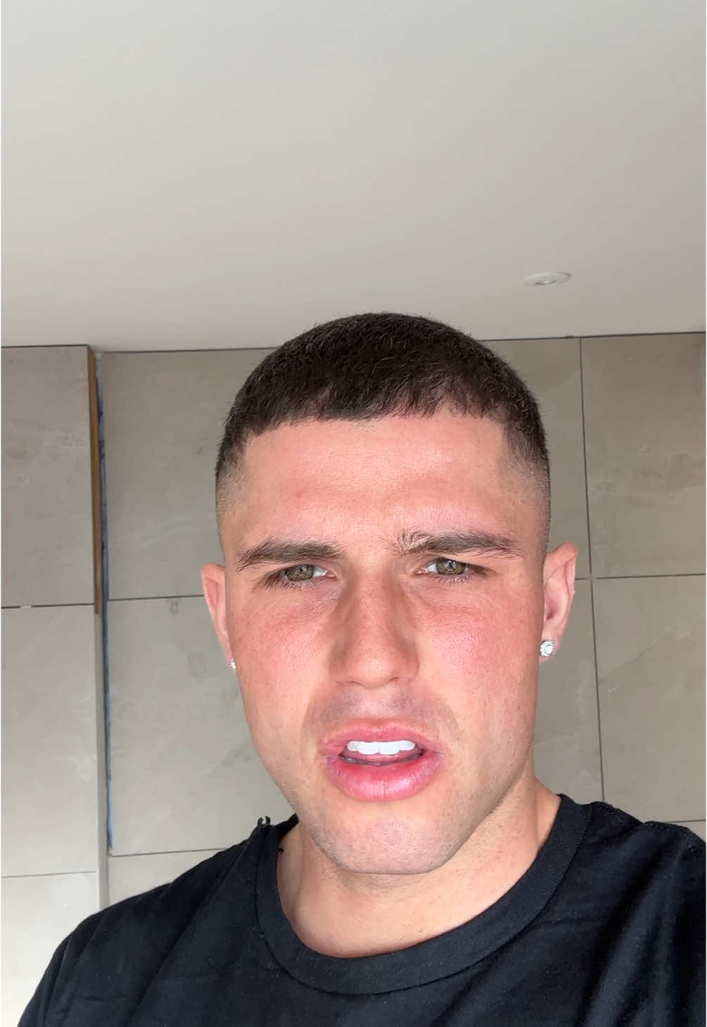 A post by @trenchkidbricklaying on TikTok caption: #apprenticelife #bricktok 