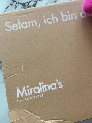 A post by @f.sh114 on TikTok caption: Von @miralina.halal.sweets                    #helalsweets #candy #Ramadan #iftar #tastetest 
