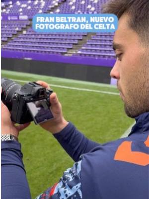 A post by @rccelta on TikTok caption: Ni tan mal se le da esto de la fotografía a Fran Beltrán 🔝📸 Nuestro centrocampista se convirtió en fotógrafo del Celta por unos momentos, y el resultado fue espectacular. Si es que Fran tiene mucha clase en todo 😜 #RCCelta #Forografía #FranBeltrán #Fotógrafo #RealValladolidCelta #DeportesEnTikTok #tiktokfootballacademy #Beltrán 