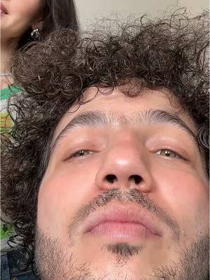 A post by @itsbennyblanco on TikTok caption: i plucked my eyebrows 