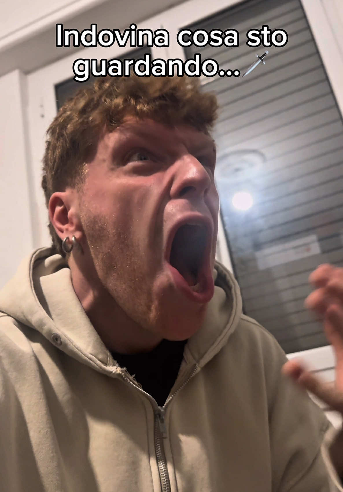 A post by @mattipigne on TikTok caption: E si interrompe sempre sul più bello… #sololeveling #fyp #viral 