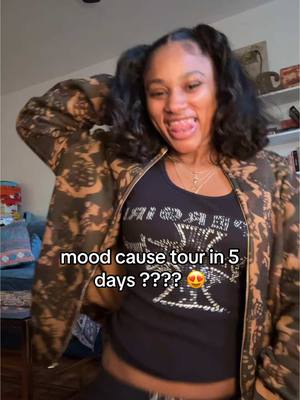 A post by @lailasmithmusic on TikTok caption: periodddd 