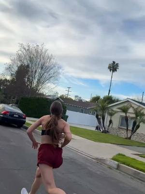 A post by @maggiethurmon on TikTok caption: Basgiath here I come #fourthwing 